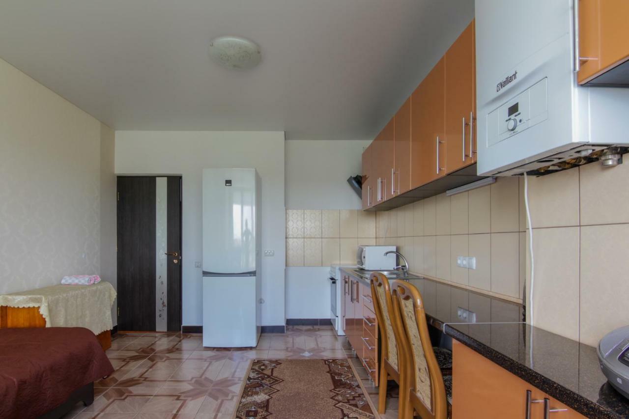 Rooms With Fortetsya View 2 Kamianets-Podilskyi Exterior photo
